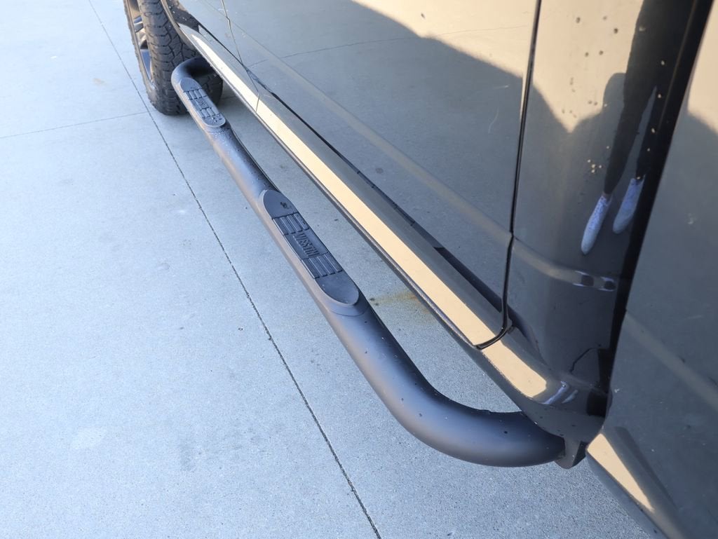 2017 RAM 1500 Night Crew Cab 4x4 5'7" Box