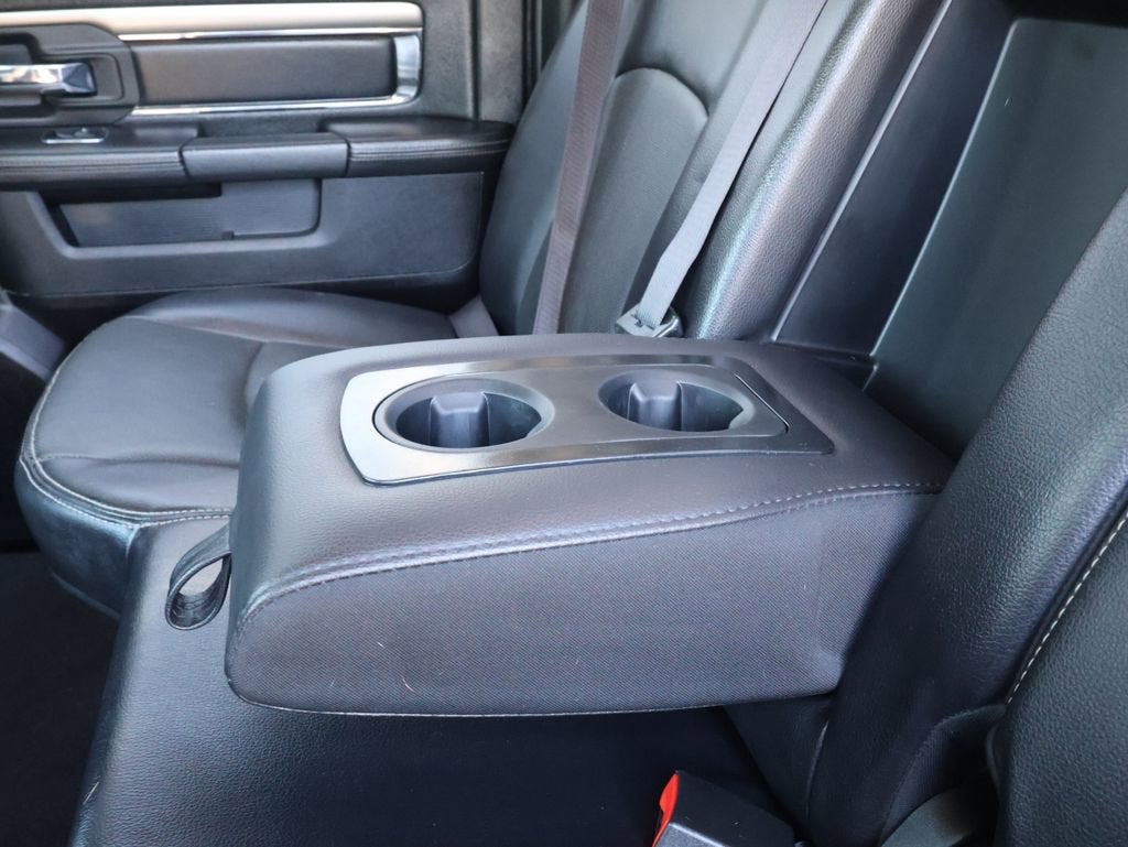 2017 RAM 1500 Night Crew Cab 4x4 5'7" Box