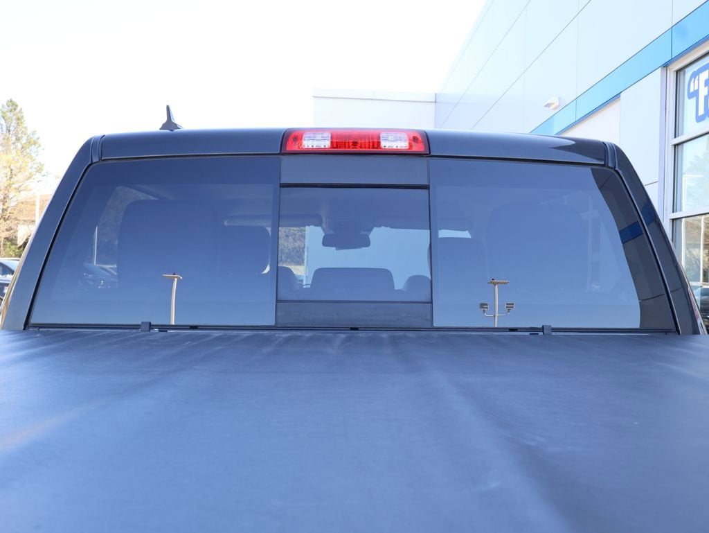 2017 RAM 1500 Night Crew Cab 4x4 5'7" Box