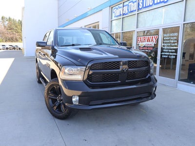 2017 RAM 1500 Night Crew Cab 4x4 5'7" Box