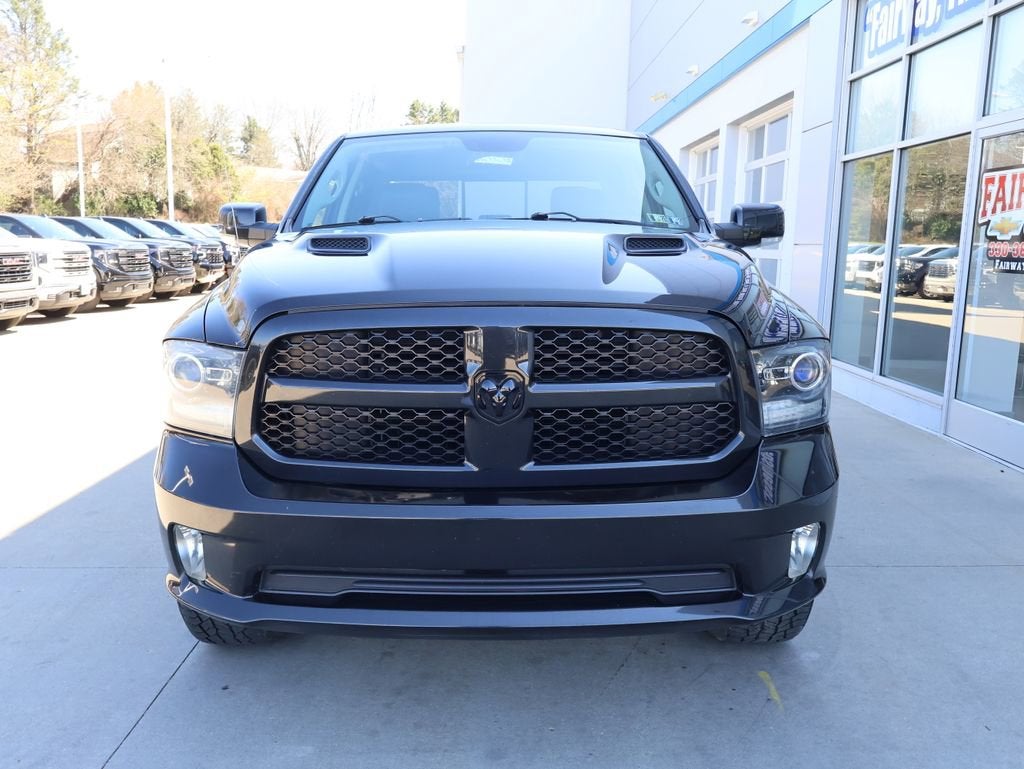 2017 RAM 1500 Night Crew Cab 4x4 5'7" Box