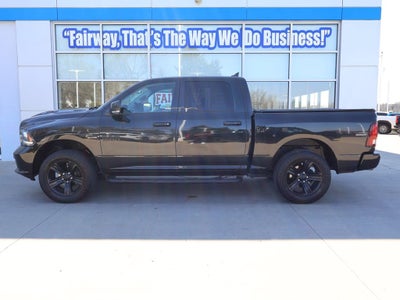2017 RAM 1500 Night Crew Cab 4x4 5'7" Box