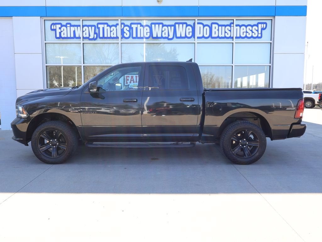 2017 RAM 1500 Night Crew Cab 4x4 5'7" Box