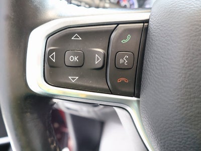 2020 RAM 1500 Laramie Crew Cab 4x4 5'7" Box