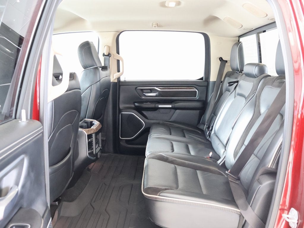 2020 RAM 1500 Laramie Crew Cab 4x4 5'7" Box