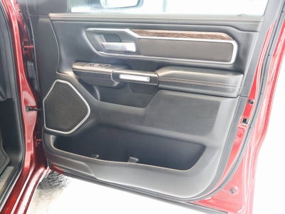 2020 RAM 1500 Laramie Crew Cab 4x4 5'7" Box