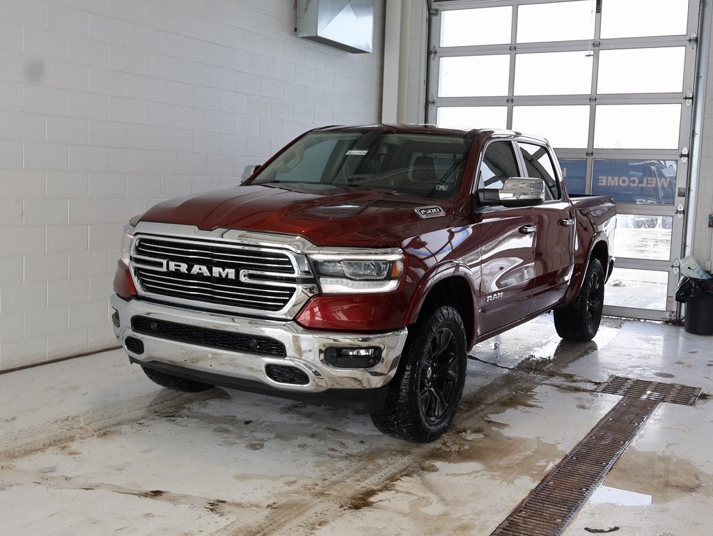2020 RAM 1500 Laramie Crew Cab 4x4 5'7" Box