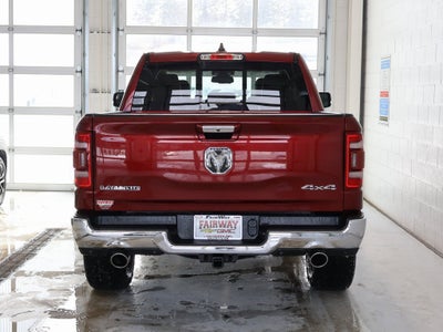 2020 RAM 1500 Laramie Crew Cab 4x4 5'7" Box