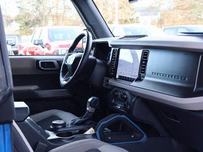 2022 Ford Bronco Base