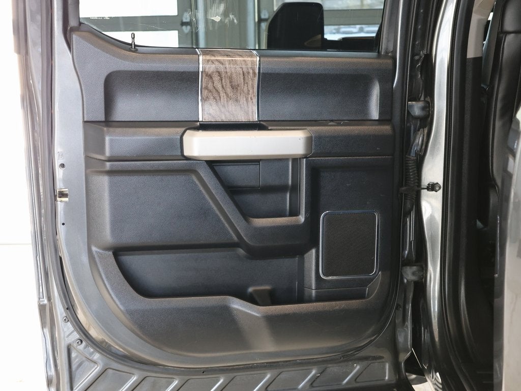 2017 Ford Super Duty F-350 SRW Platinum