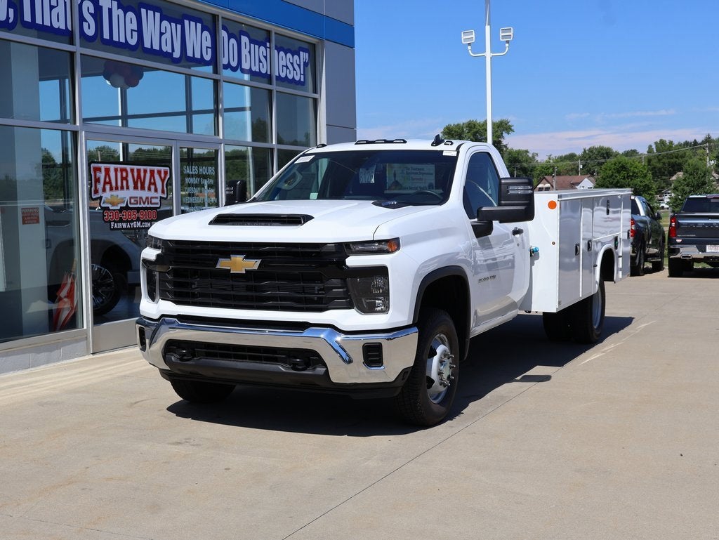 2025 Chevrolet Silverado 3500 HD Chassis Cab Work Truck