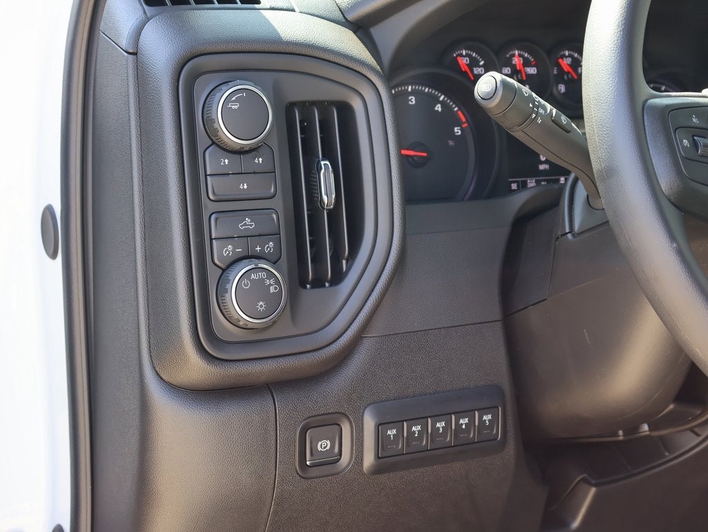 2025 Chevrolet Silverado 3500 HD Chassis Cab Work Truck