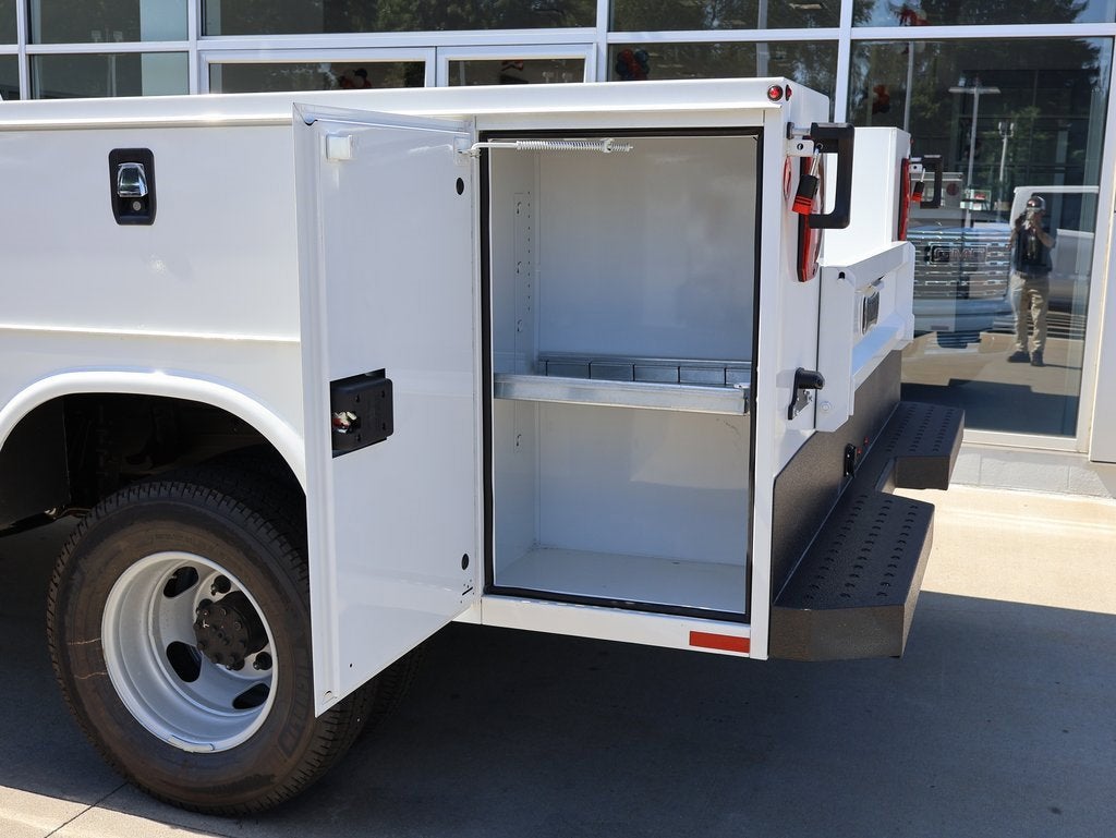 2025 Chevrolet Silverado 3500 HD Chassis Cab Work Truck