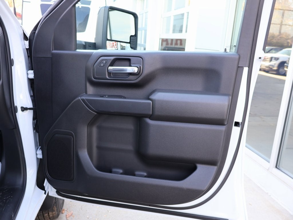 2025 Chevrolet Silverado 3500 HD Chassis Cab Work Truck