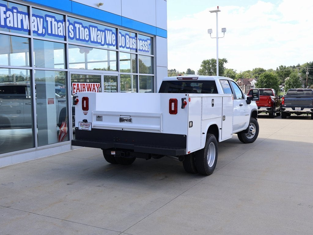 2025 Chevrolet Silverado 3500 HD Chassis Cab Work Truck