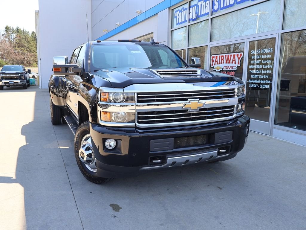2017 Chevrolet Silverado 3500 HD High Country