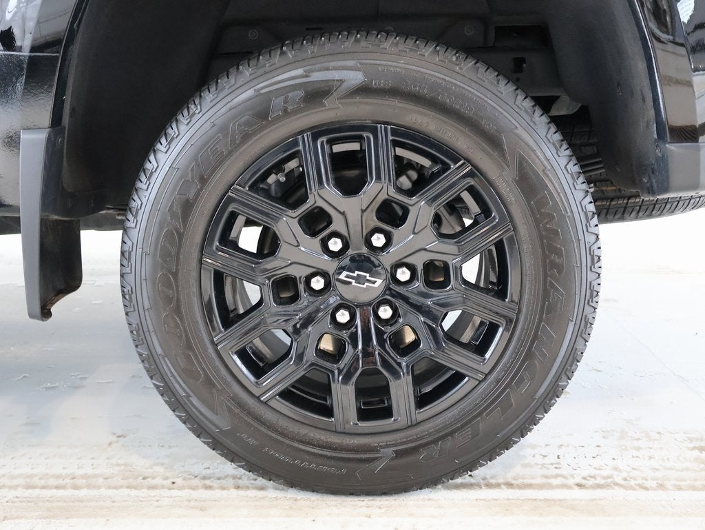 2025 Chevrolet Colorado WT/LT