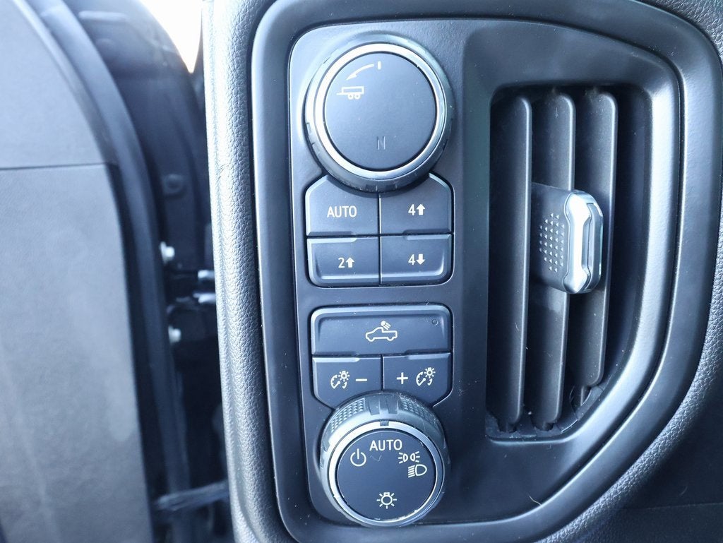 2020 Chevrolet Silverado 1500 Custom Trail Boss