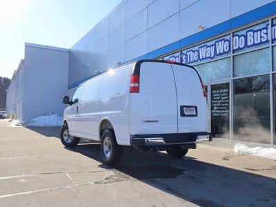 2025 Chevrolet Express Cargo WT