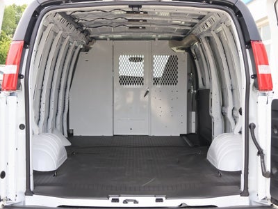 2025 Chevrolet Express Cargo 3500 WT