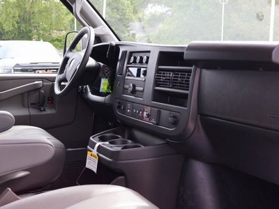 2025 Chevrolet Express Cargo 3500 WT