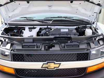 2025 Chevrolet Express Cargo WT