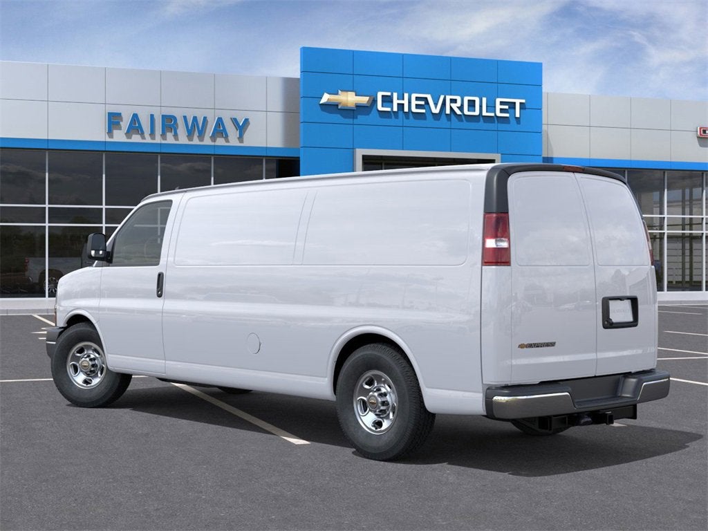 2025 Chevrolet Express Cargo 3500 WT
