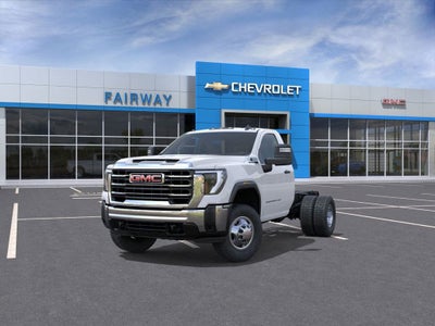 2026 GMC Sierra 3500 HD Chassis Cab Pro
