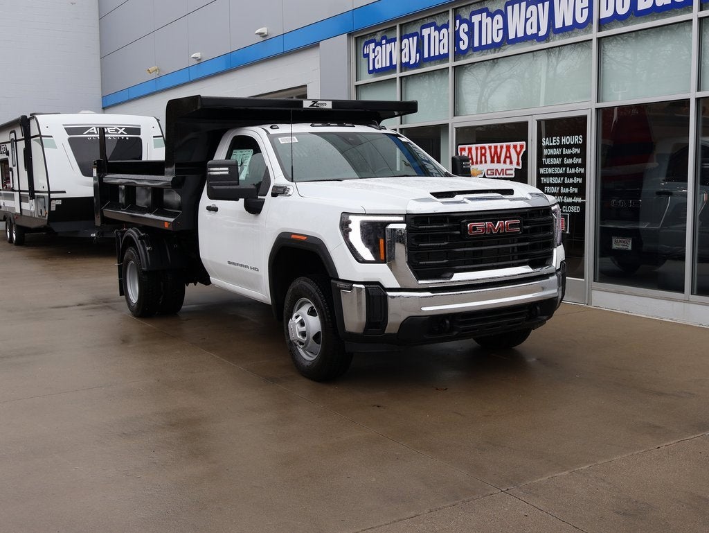 2026 GMC Sierra 3500 HD Chassis Cab Pro