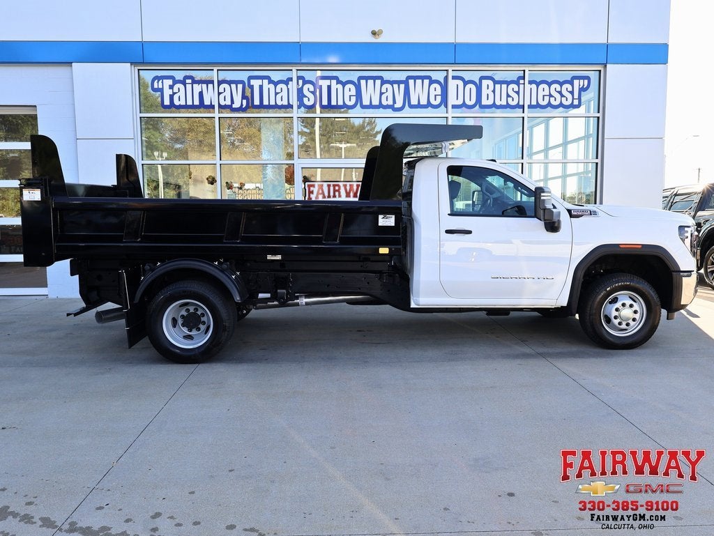2025 GMC Sierra 3500 HD Chassis Cab Pro