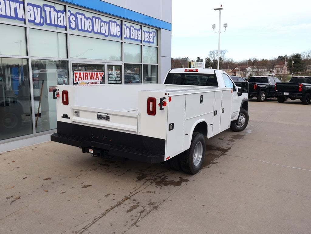 2026 GMC Sierra 3500 HD Chassis Cab Pro
