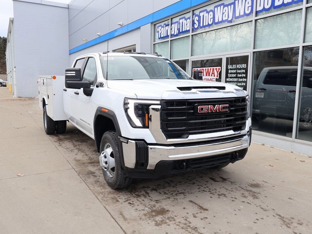 2026 GMC Sierra 3500 HD Chassis Cab Pro