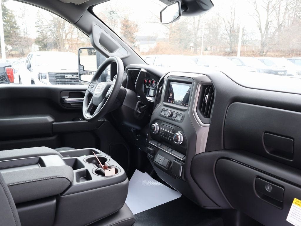 2026 GMC Sierra 3500 HD Chassis Cab Pro