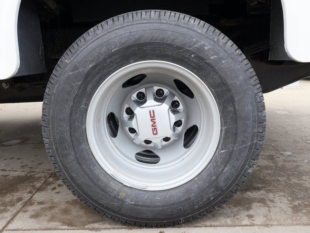 2026 GMC Sierra 3500 HD Chassis Cab Pro