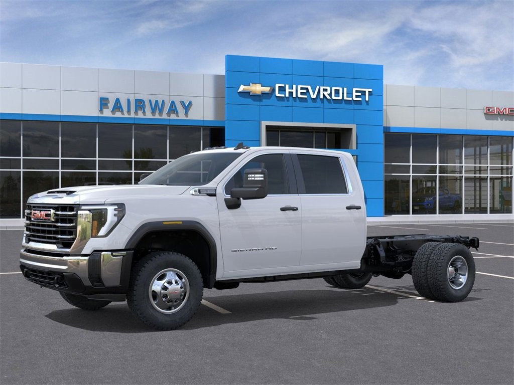2026 GMC Sierra 3500 HD Chassis Cab Pro