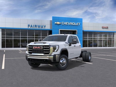2026 GMC Sierra 3500 HD Chassis Cab Pro