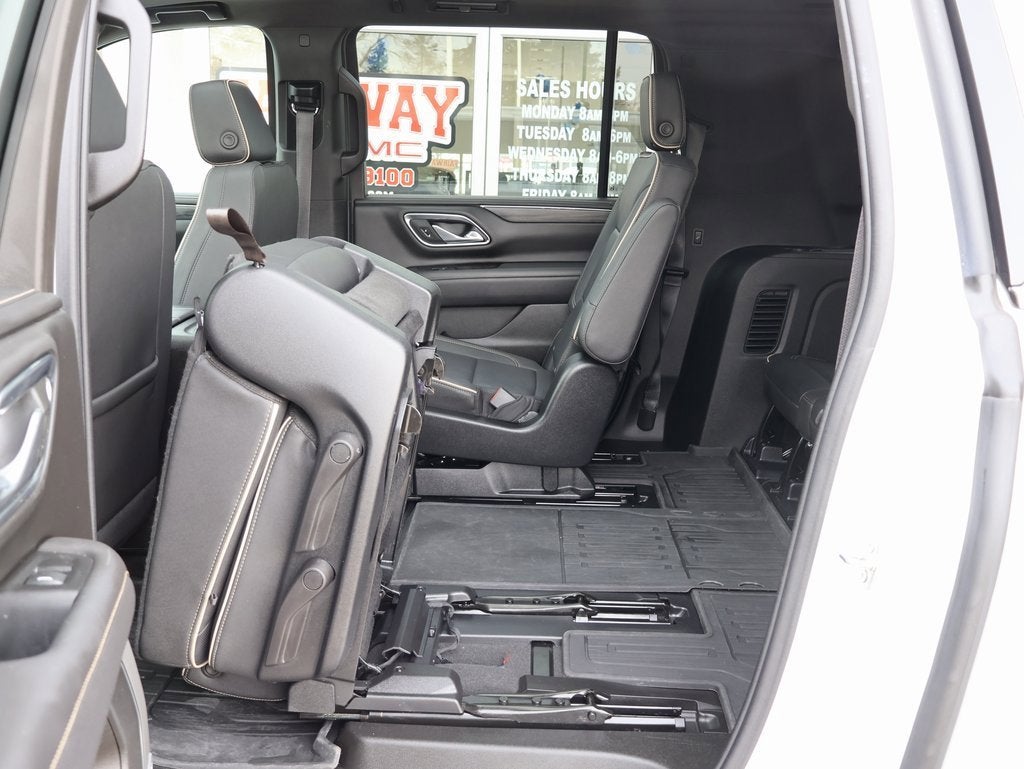 2023 GMC Yukon XL SLT