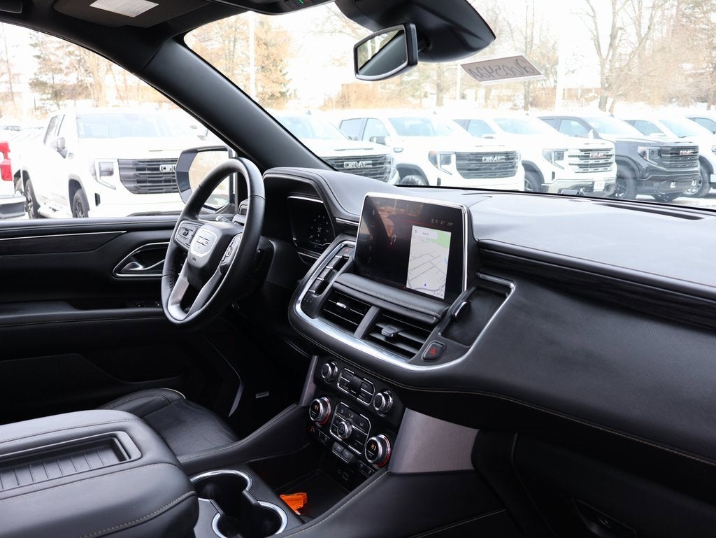 2023 GMC Yukon XL SLT