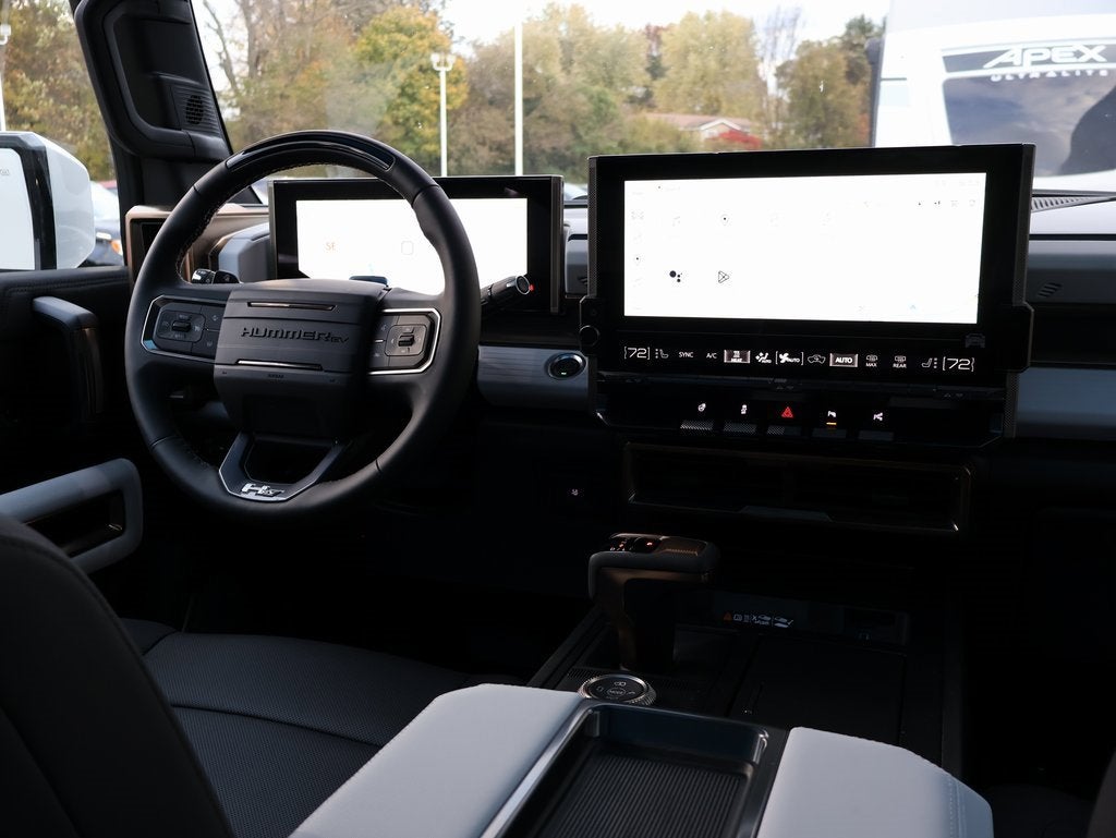 2025 GMC HUMMER EV SUV 2X