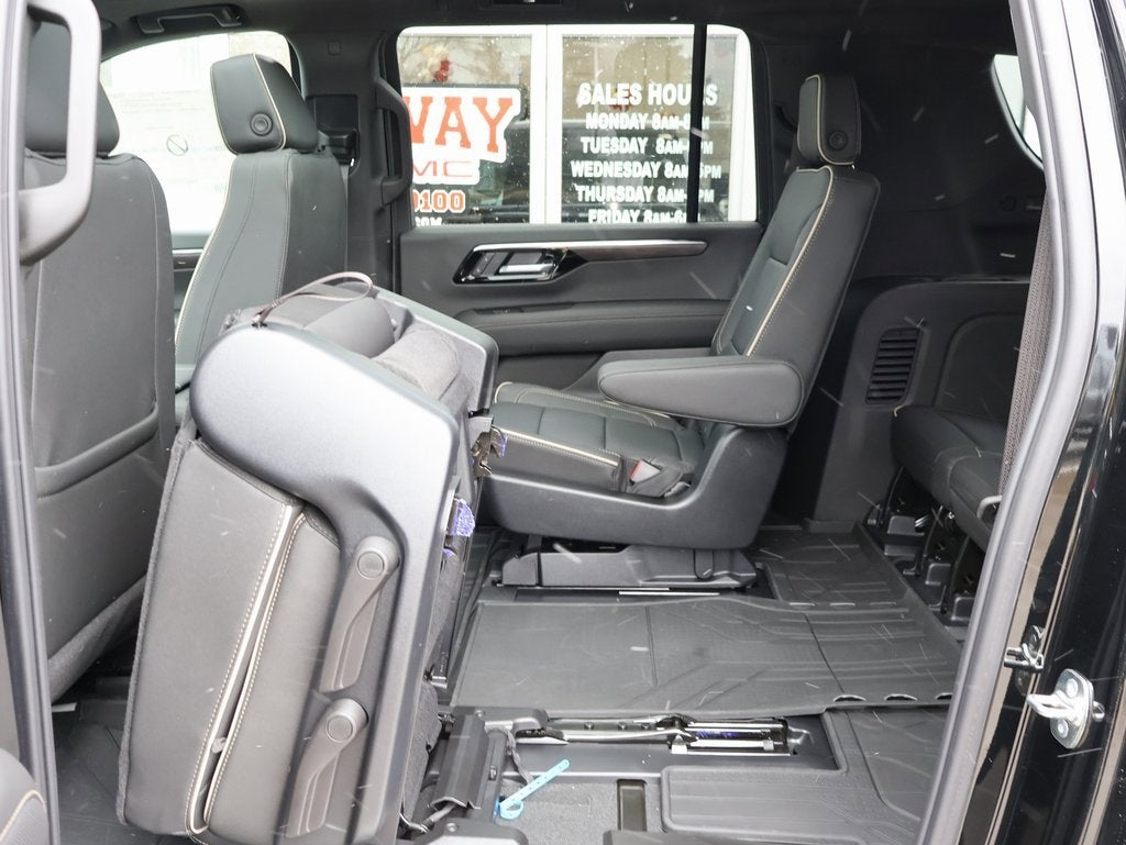 2025 Chevrolet Suburban Premier