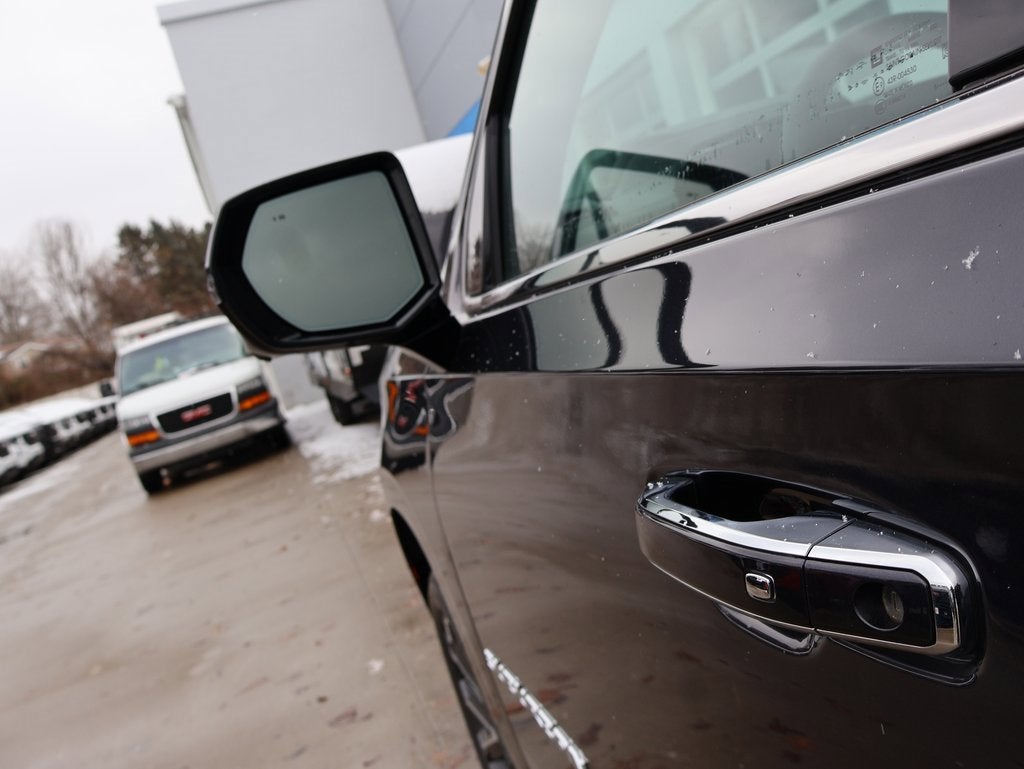 2025 Chevrolet Suburban High Country