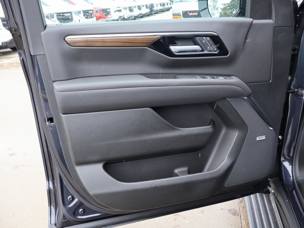 2025 Chevrolet Suburban High Country