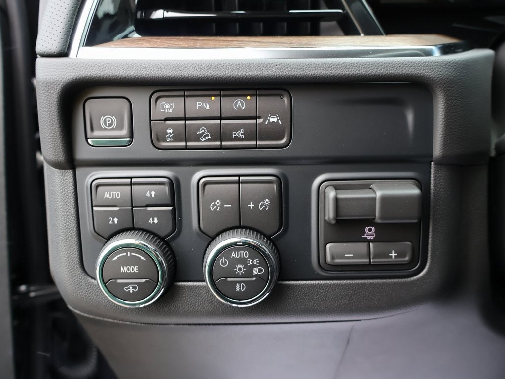 2025 Chevrolet Suburban High Country