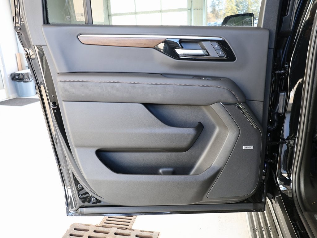 2025 Chevrolet Suburban High Country