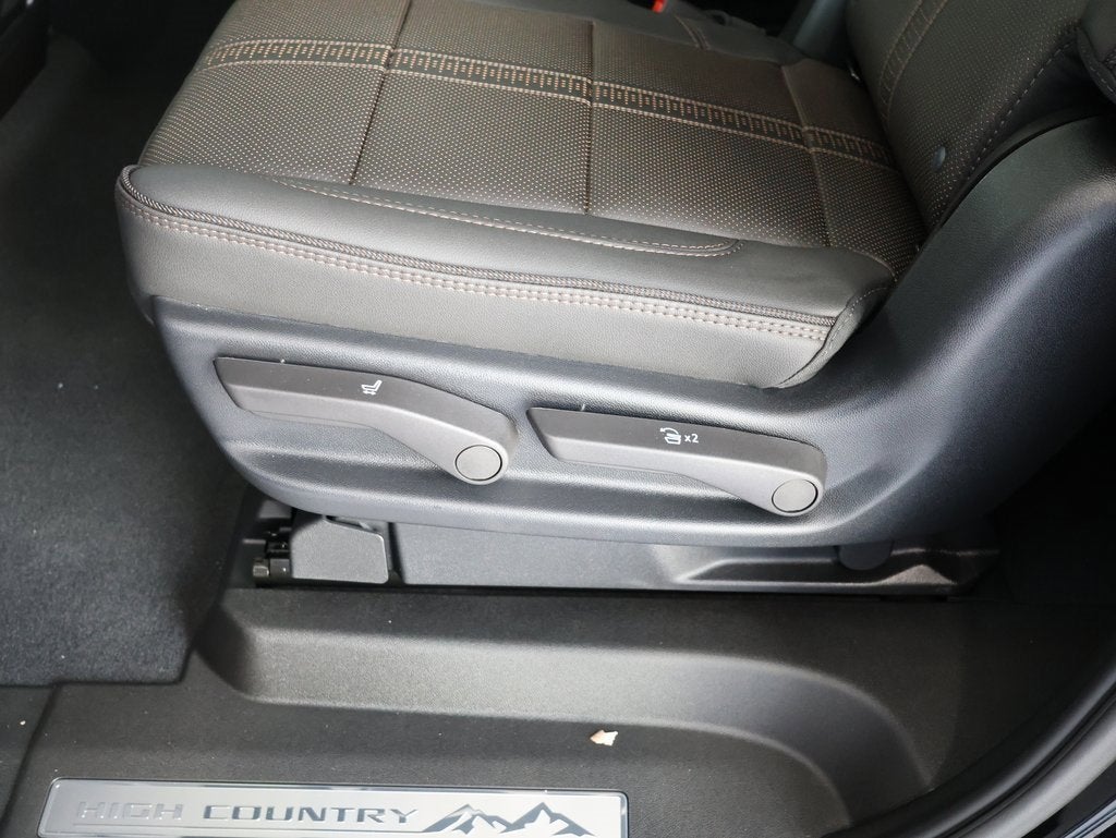 2025 Chevrolet Suburban High Country