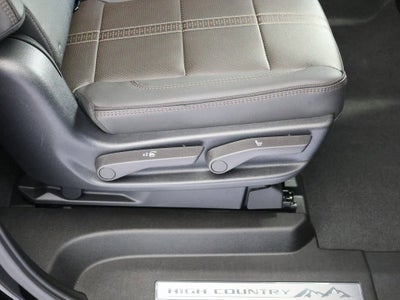 2025 Chevrolet Suburban High Country