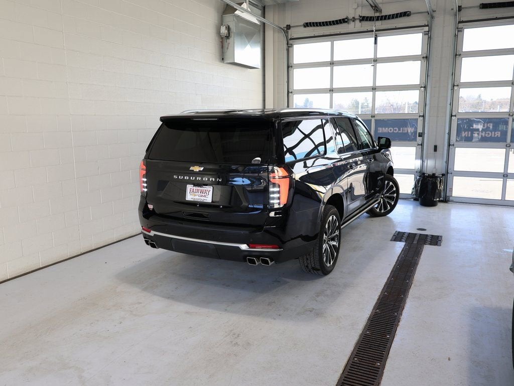 2025 Chevrolet Suburban High Country