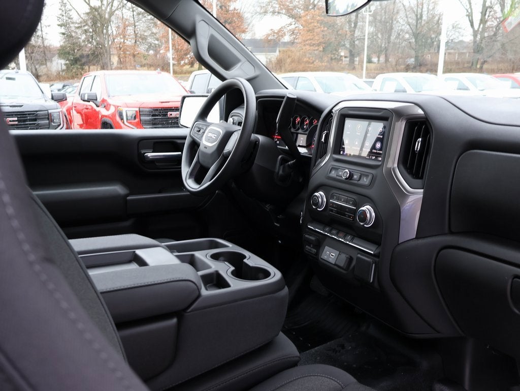 2025 GMC Sierra 2500 HD Pro