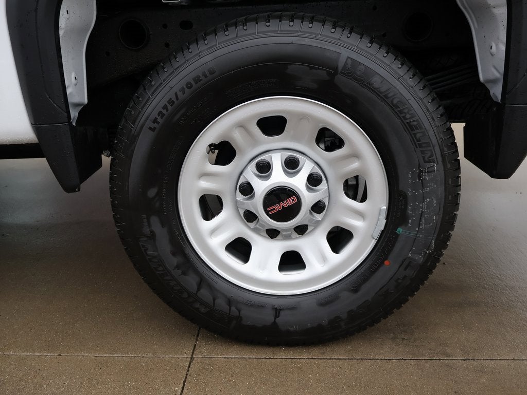 2025 GMC Sierra 2500 HD Pro