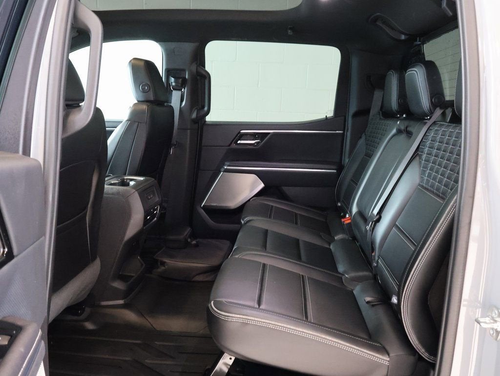 2024 GMC Sierra EV Denali Edition 1